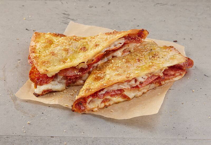 Pepperoni Meltzz Domino's Pizza