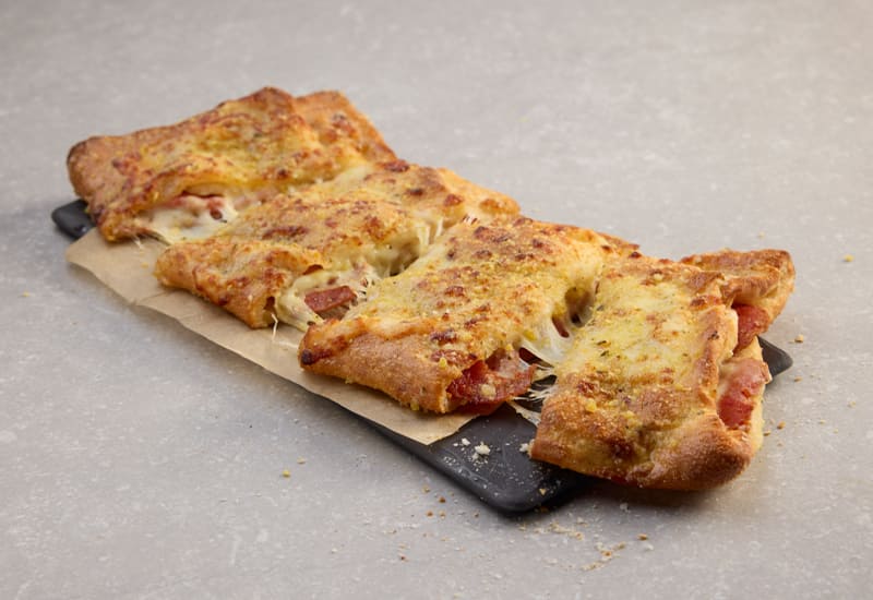 Pepperoni Stuffed Cheesy Bread